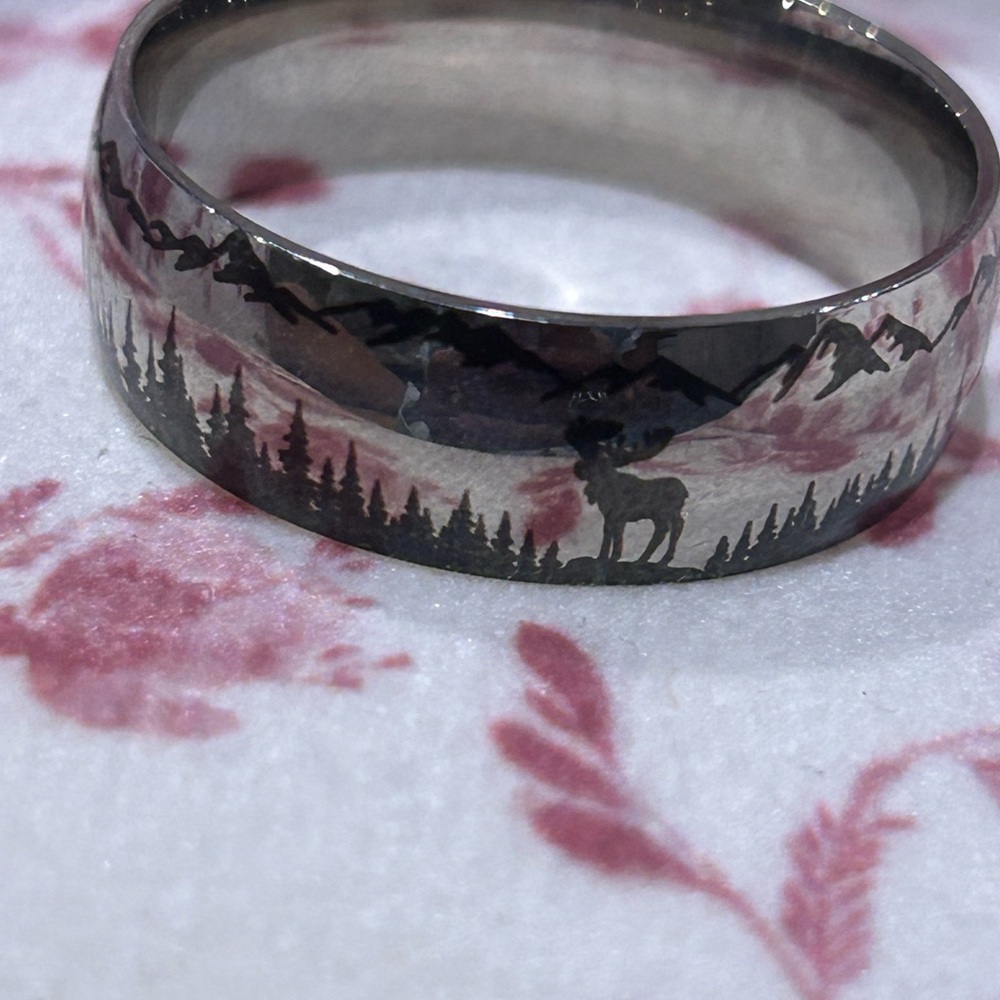Silver Mountain Scene Ring